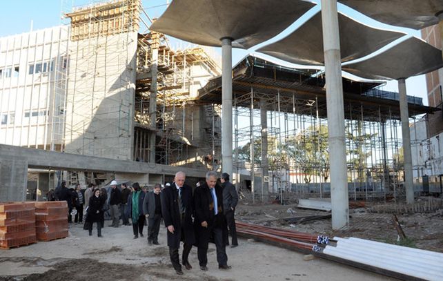Las obras públicas no se detienen, hay oferentes para las licitaciones