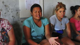 Natacha. Ella y otras jóvenes replicaron su experiencia en el taller, donde comparten su realidad cotidiana.