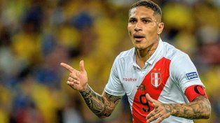 ¡Sorpresa! Fue ofrecido Paolo Guerrero a Godoy Cruz