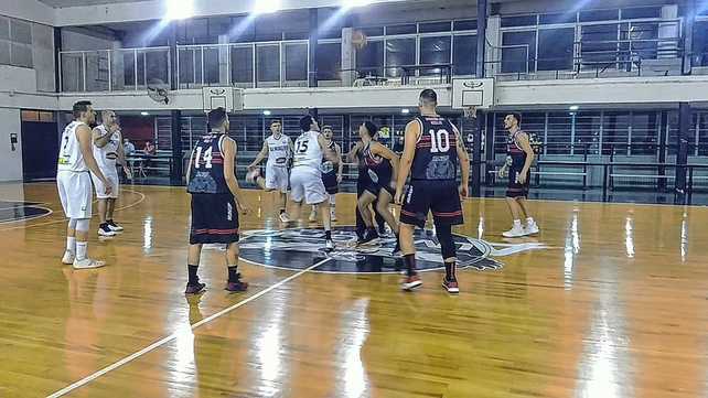 Torneo Apertura: pasaron Colón (SJ), Almagro A, República y Alma