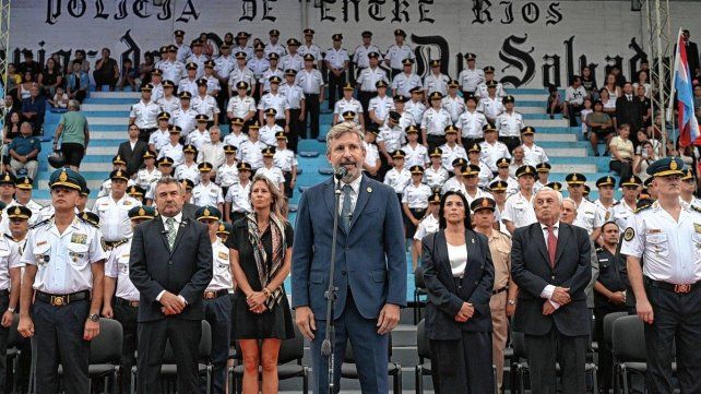Frigerio en el aniversario de la Policía: Tenemos la mejor policía de la Argentina.