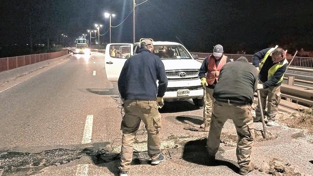 Reparaciones en Ruta 168. Comienzan trabajos de mantenimiento en los puentes aliviadores entre La Guardia y El Pozo.