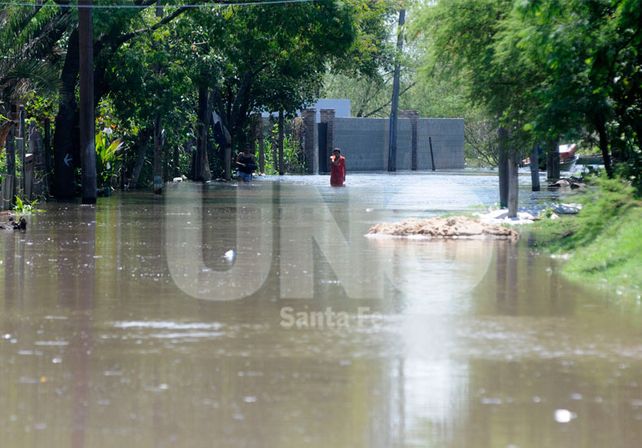 El río Paraná superó el nivel de evacuación en Santa Fe