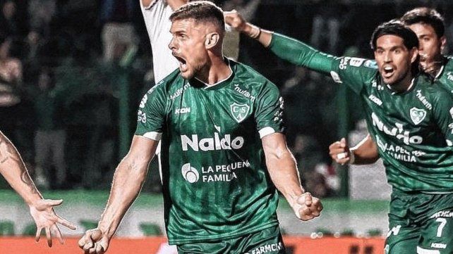 Sarmiento ganó de local y sueña con los octavos.