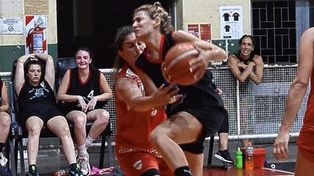 Este jueves en cancha de Banco se definirán los títulos del Oficial U15 y el de Mayores Femenino.