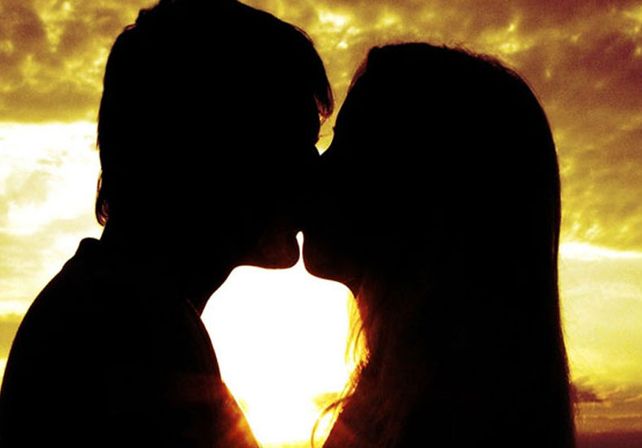 ¿Cómo enamorar a cada hombre según su signo?