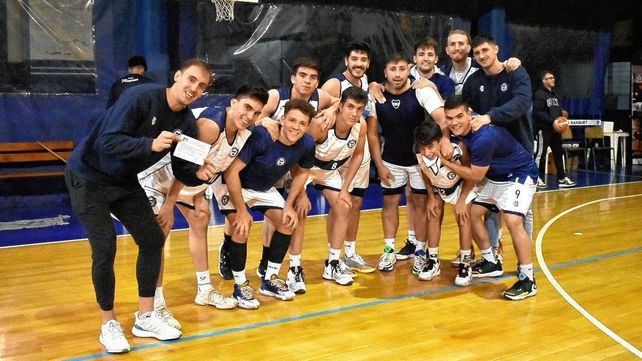 Gimnasia intentará extender su invicto en la Copa Santa Fe de Básquet.