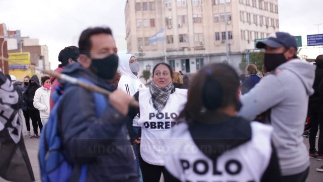 El Polo Obrero corta Cinco Esquinas en Paraná