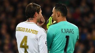 Sergio Ramos junto a Keylor Navas vistiendo la camiseta de Real Madrid. También compartieron plantel en PSG.