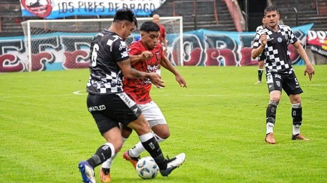 Gimnasia de Mendoza superó como visitante a Defensores de Belgrano