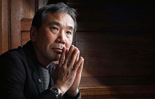 Haruki Murakami, el escritor japonés aclamado en el mundo y despreciado en su tierra