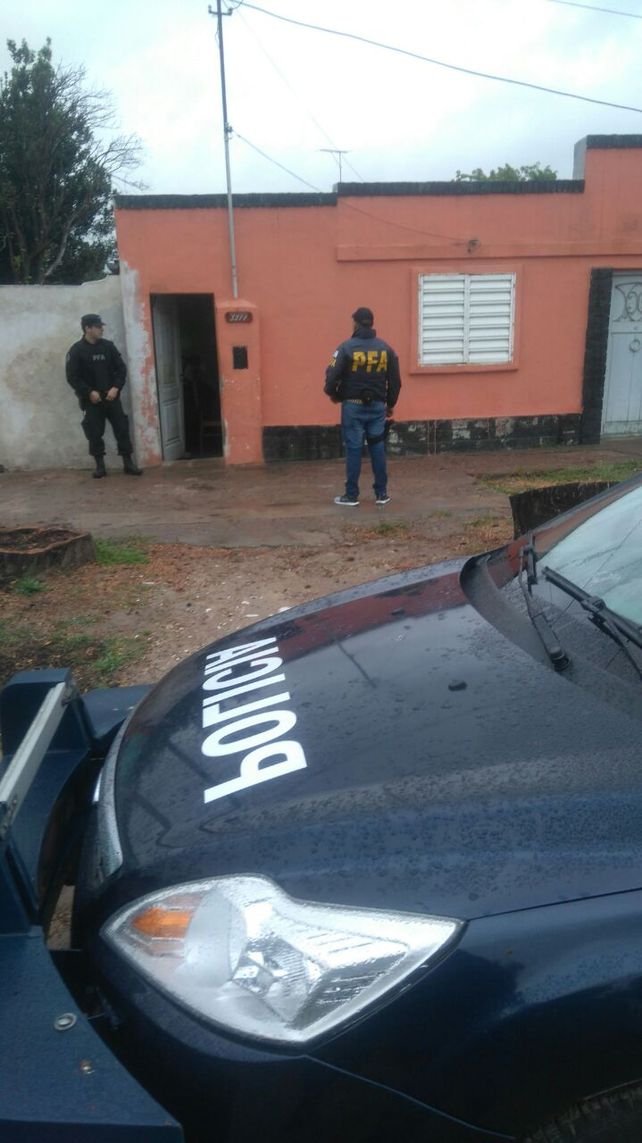 Cayeron Los tres chiflados: Tino, Retutu y un tercero cómplice por venta de drogas