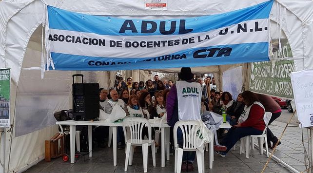 Los aspectos legales detrás de la viralización de un video sexual con un menor