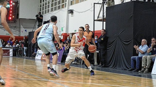 Unión le ganó como visitante a Hispano Americano y estiró la definición de la ronda permanencia.