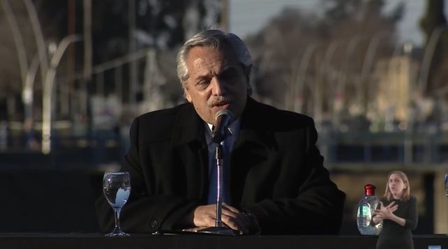 Habló y dijo. Debí haber tenido más cuidados que no tuve. Lamento lo que ocurrió
