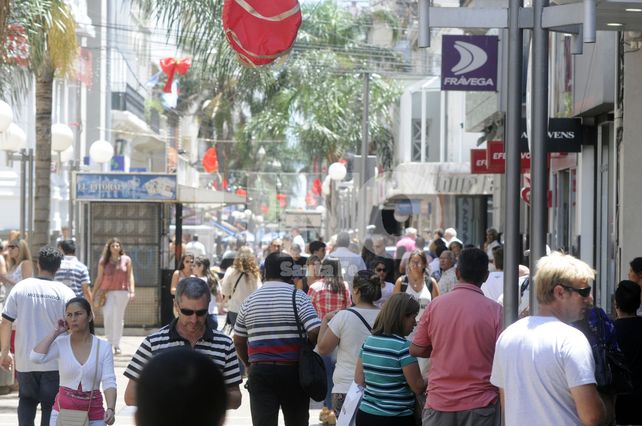 Feriado de noviembre: fluido movimiento turístico pero las ventas cayeron 5%