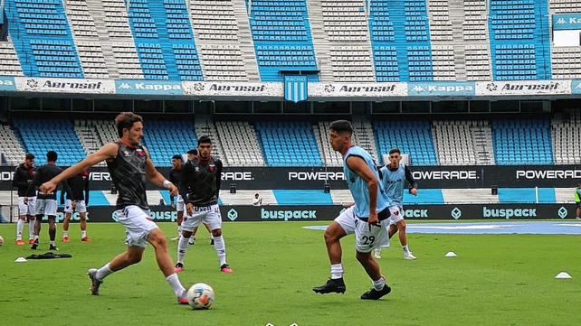 Colón sumando un empate ante Arsenal se mete en cuartos de final.