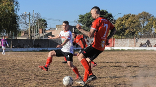 El líder Juventud Unida tropezó en la Primera B