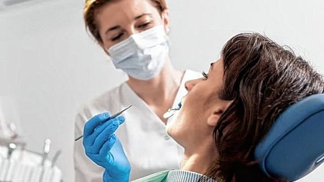 Cáncer bucal. Es una enfermedad que puede detectar un odontólogo con un análisis de rutina y que en sus primeros estadios es asintomática.