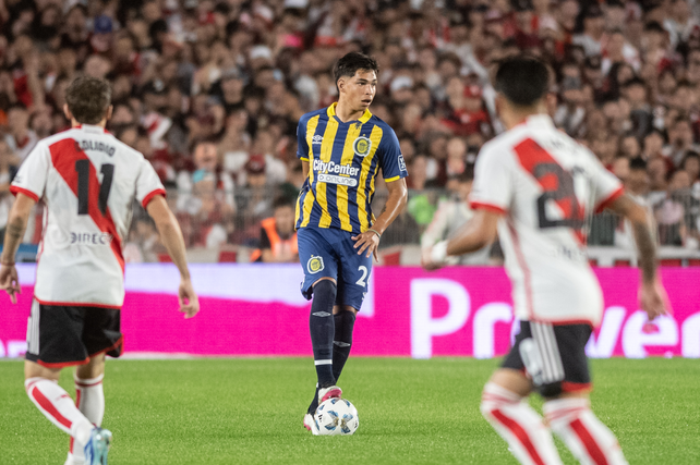 Juan Giménez se metió en la historia al ser el segundo defensor más joven de Central en AFA en debutar.