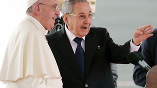 El Papa llegó a La Habana y elogió el deshielo entre Cuba y Estados Unidos
