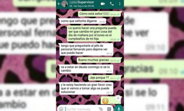 Su jefe la acosaba, lo escrachó en redes sociales y la echaron del trabajo
