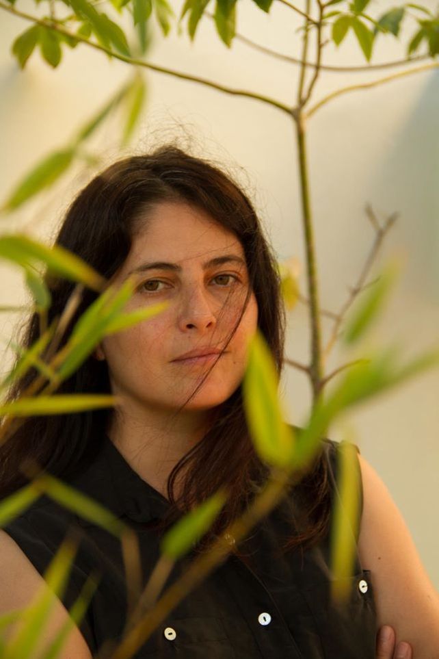 El libro de Selva Almada ser&aacute; distribuido en establecimientos de ense&ntilde;anza media.