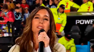 Mientras Messi se despedía, dos guardias protagonizaron las perlitas de la noche