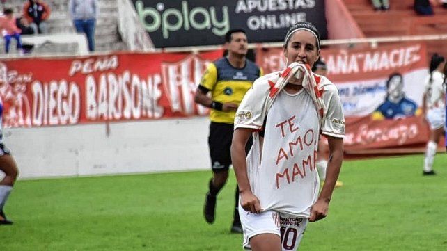 Mara Domínguez destacó el trabajo que viene haciendo Unión para seguir creciendo en la rama femenina.