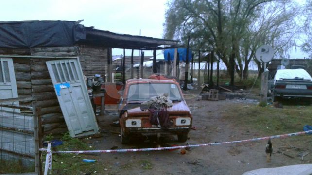Una nena murió y tres personas resultaron quemadas durante el incendio de una casa