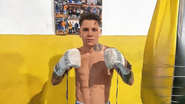 Leonel Aquino entrenado por Osvaldo Salami y Walter Zóccola será protagonista de la pelea de fondo que organiza Olimboxing.