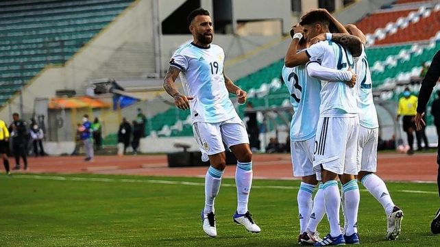 Las fechas para los duelos de Argentina con Uruguay y Brasil