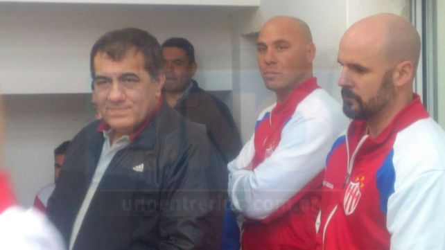 El Indio Ortiz fue presentado como nuevo DT de Atlético Paraná para la Primera B Nacional