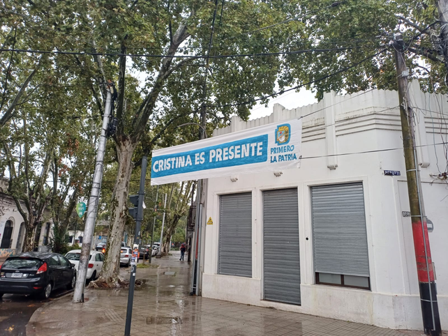 Los pasacalles fueron colocados en distintos puntos de Rosario.