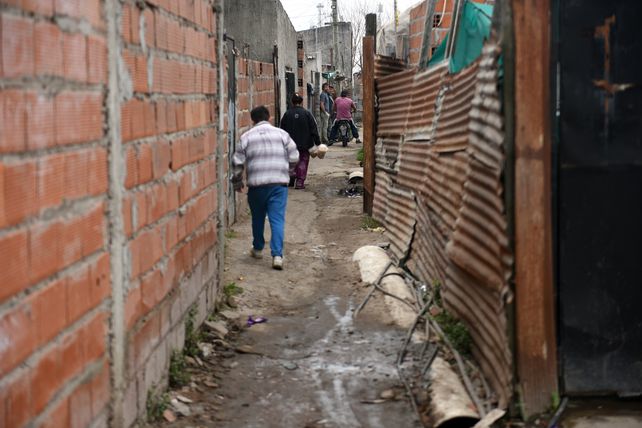 Comprar droga sale más barato que llenar la olla, la trama social detrás del crimen de una chica en un búnker