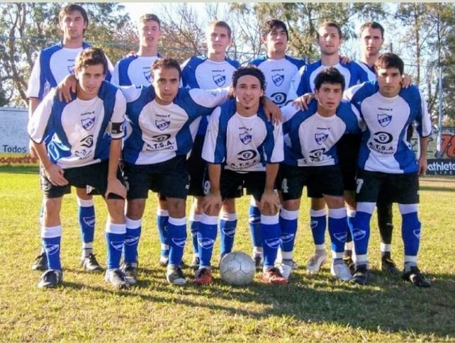 Nino Palmigiano, un histórico trotamundos de la Rosarina que mantiene el olfato goleador