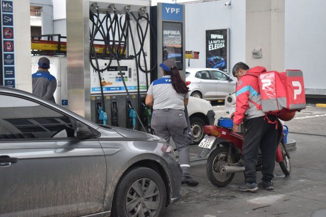 YPF aumentó los combustibles en Santa Fe y rompió el congelamiento anunciado por 45 días