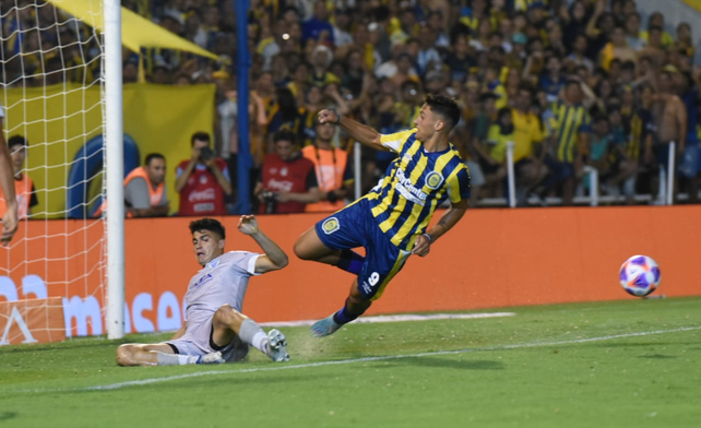 Central no brilló, le ganó 1 a 0 a Godoy Cruz y sumó su tercer triunfo seguido en el Gigante