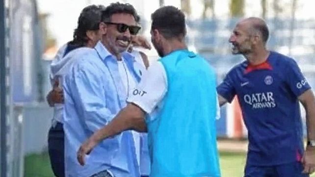 Ezequiel Lavezzi pasó por la concentración de la Selección Argentina en Miami a visitar a excompañeros.