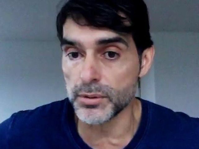 El ex futbolista Roberto Ayala sufrió un violento y millonario robo en Luján