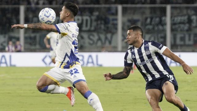 Lautaro Giaccone juega en el Mario Kempes su primer partido de titular del año en Rosario Central.