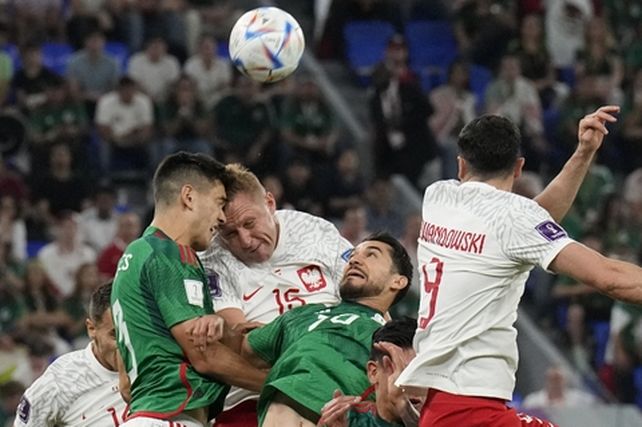Mundial Qatar 2022: México y Polonia jugaron para Argentina