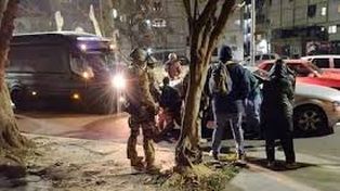 Los dos barras al momento de ser capturados en los Fonavi de zona sur