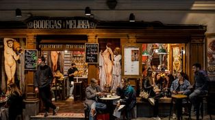 Polémica en España luego de que el gobierno hablara de acotar la vida nocturna