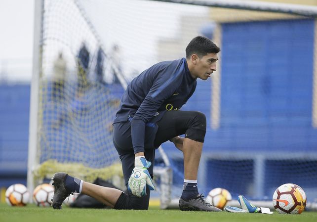 El arco. El exarquero de Lanús llegó esta semana para pelearle el puesto a Rossi. Guillermo dio algunos indicios