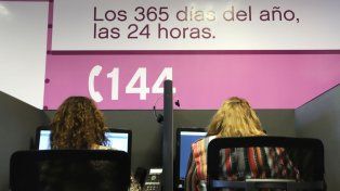 La línea de atención de violencia de género cumple 10 años: cómo es el servicio que recibe 340 llamadas por día
