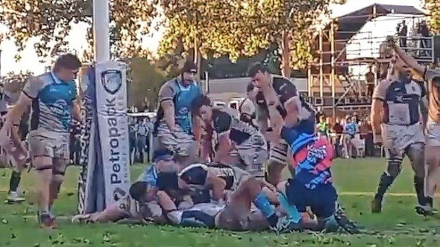 Estudiantes se quedó con el clásico paranaense al vencer 30-20 a Rowing.