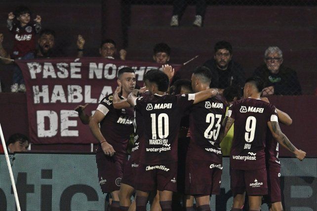 Lanús festejó ante su gente.