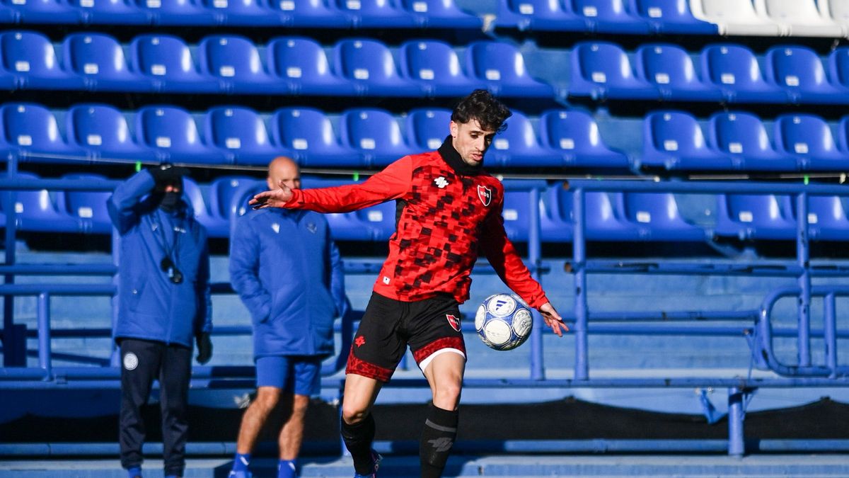 Qué pasó con los tres futbolistas de Newells que no jugaron el amistoso del sábado