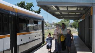 Gratis y en fase de prueba empieza a rodar el Tren Urbano